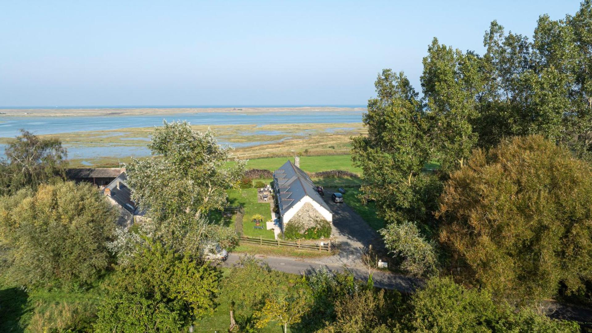مبيت وإفطار Bricqueville-sur-Mer Le Bout Du Monde المظهر الخارجي الصورة